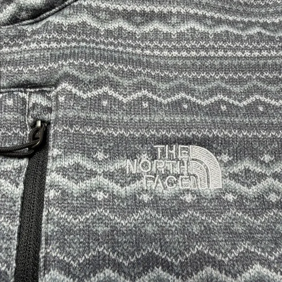 The North Face Mens XL Gray Fair Isle Gordan Lyons 1/4 Zip Fleece Pullover Aztec